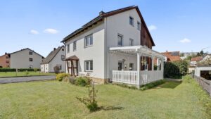 18 - Pergola und Garten