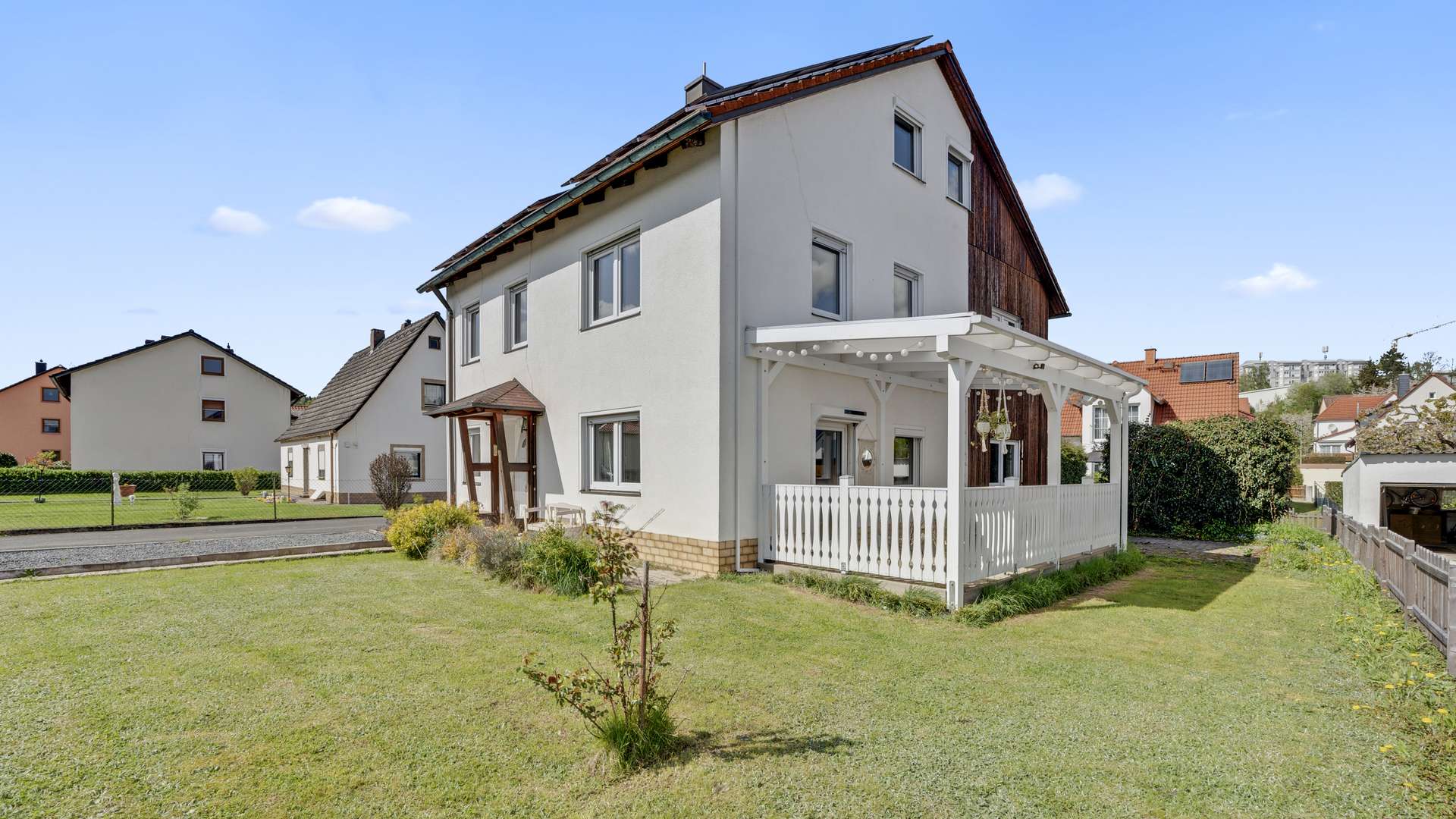18 - Pergola und Garten