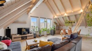 Wohn- und Esszimmer DG