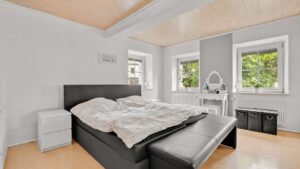 Schlafzimmer EG