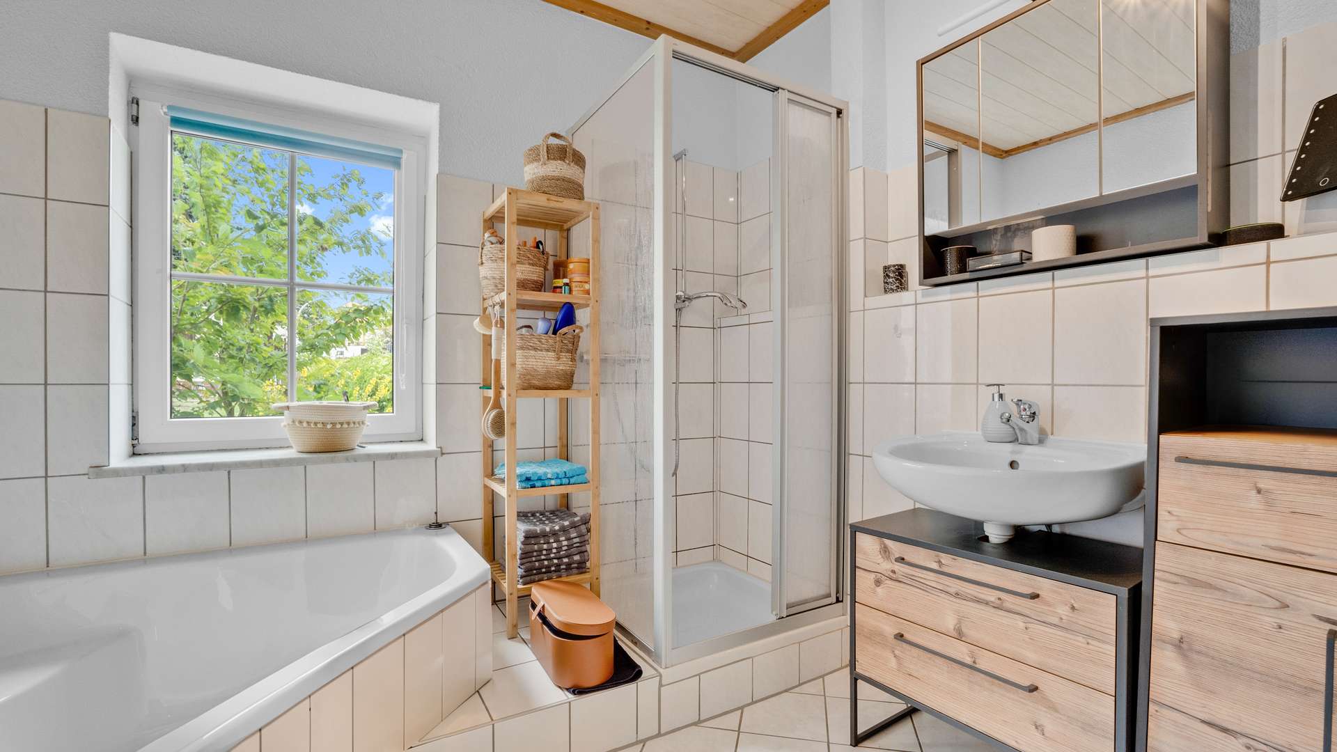 Badezimmer 1. OG