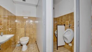 Toiletten OG Langgasse