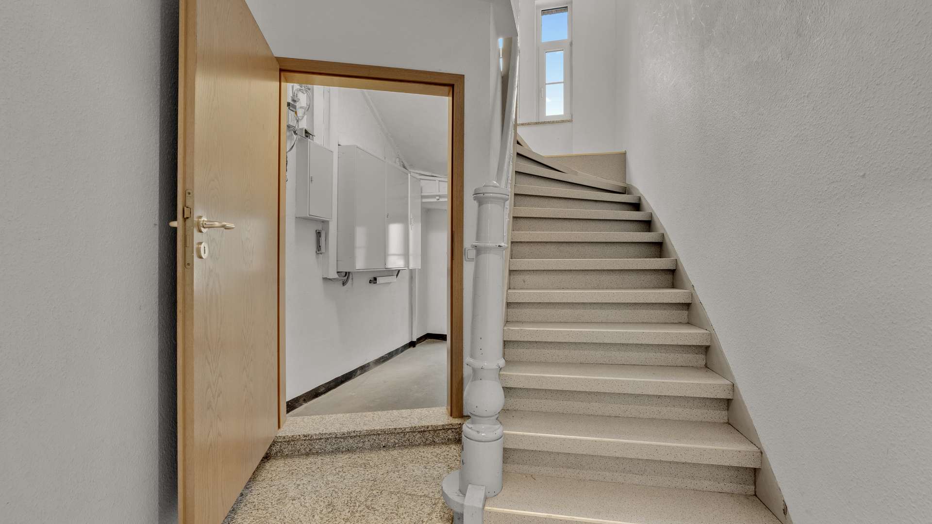 Treppenhaus EG Basteigasse