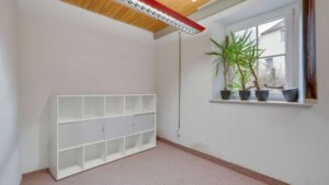 Büro EG