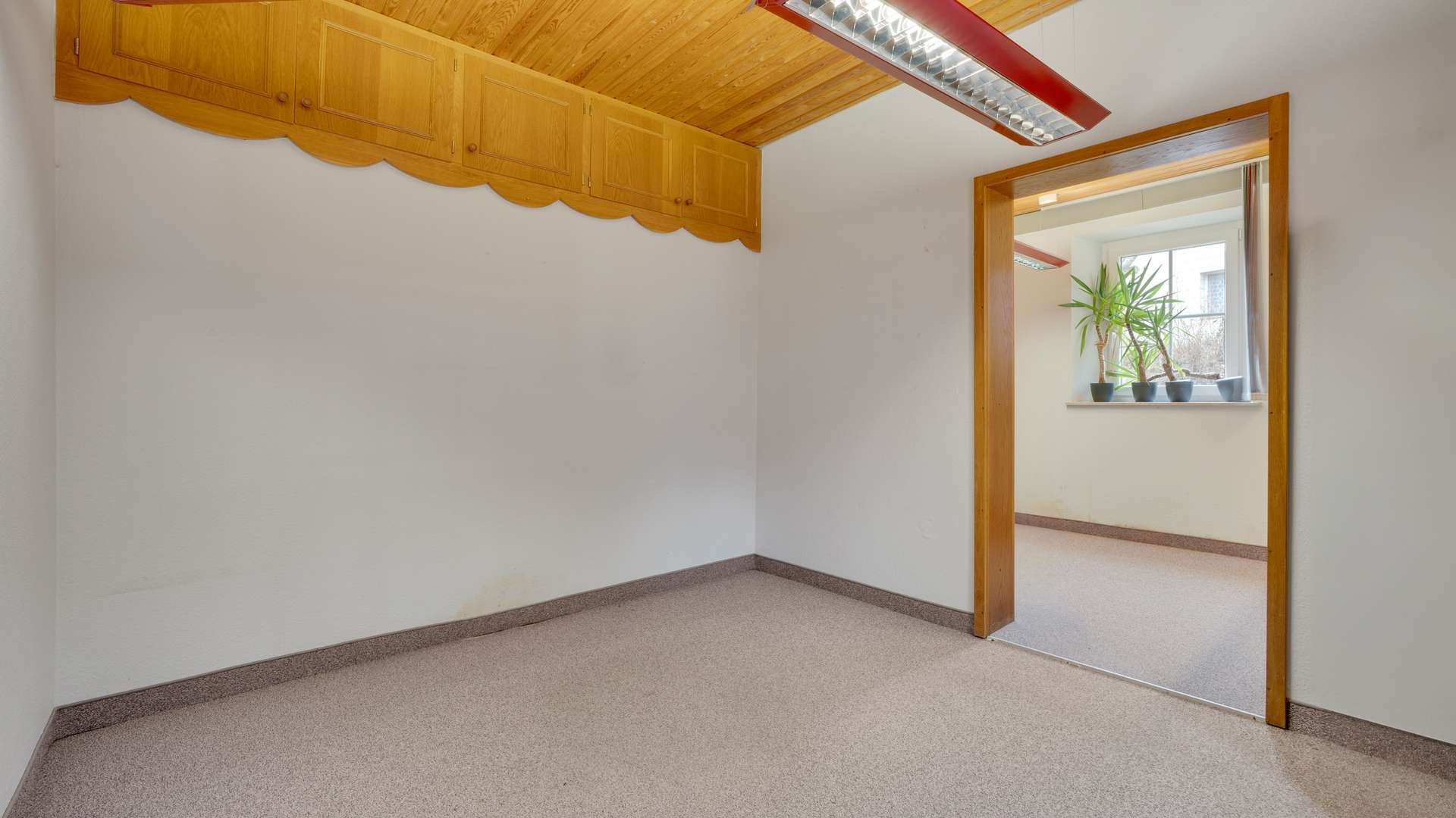 Büro EG