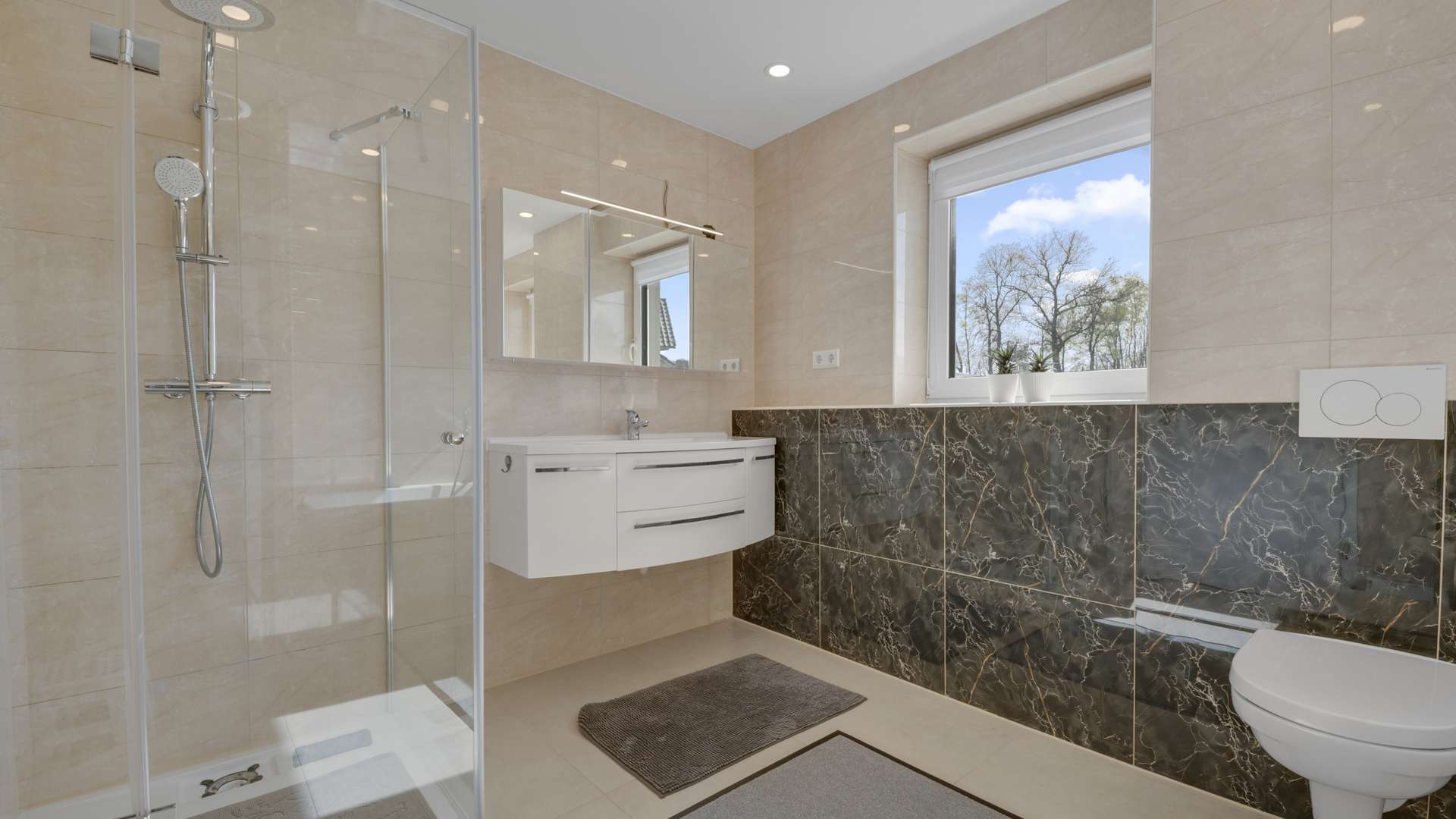 Badezimmer OG