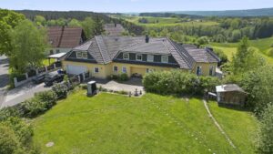Frontansicht Villa