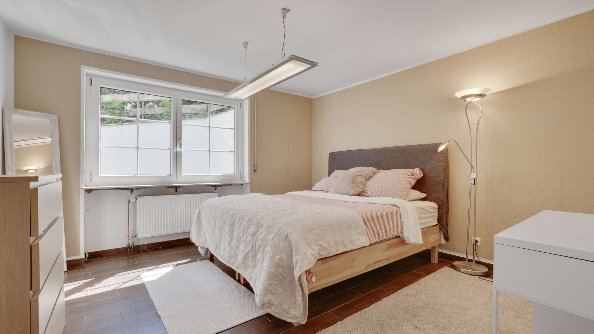 Schlafzimmer EG