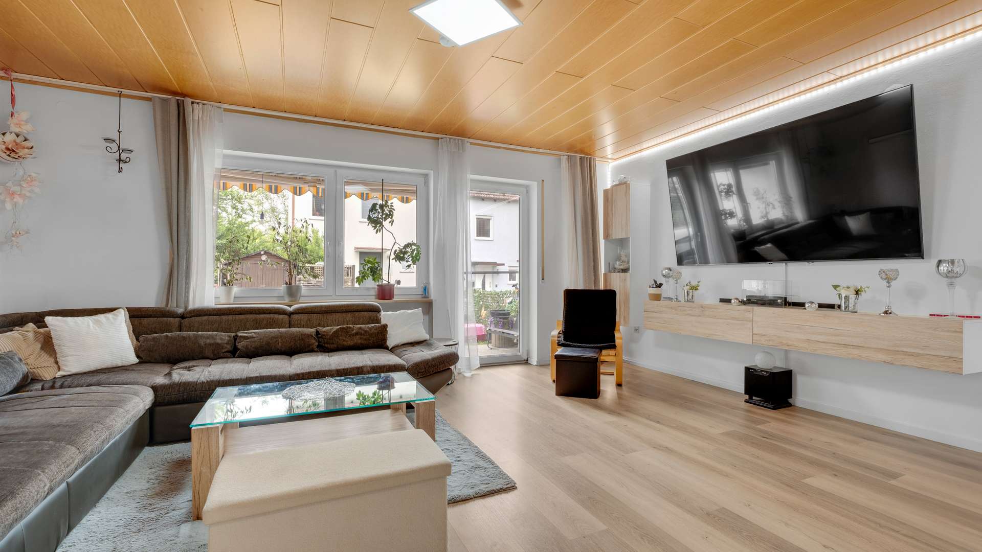 Wohn- und Esszimmer EG