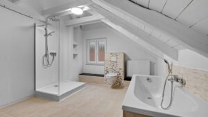 Badezimmer DG