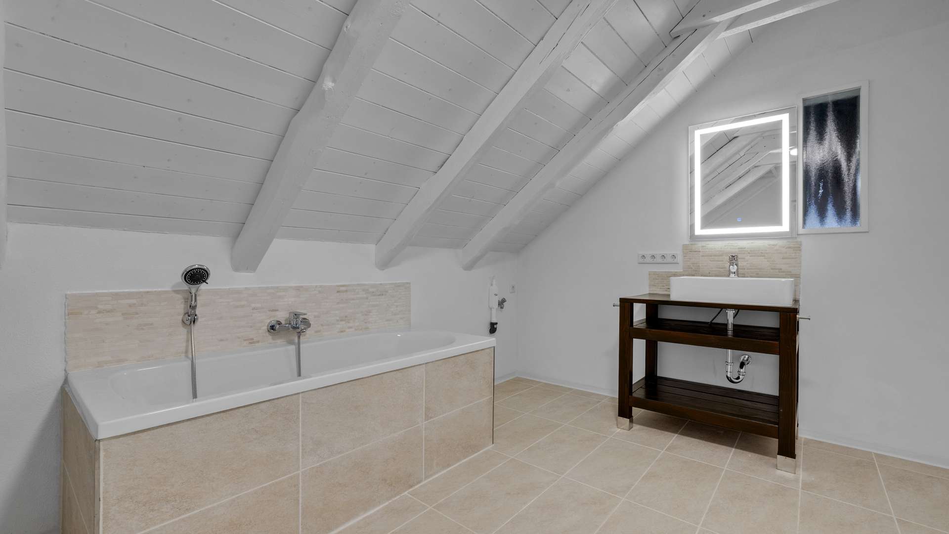 Badezimmer DG