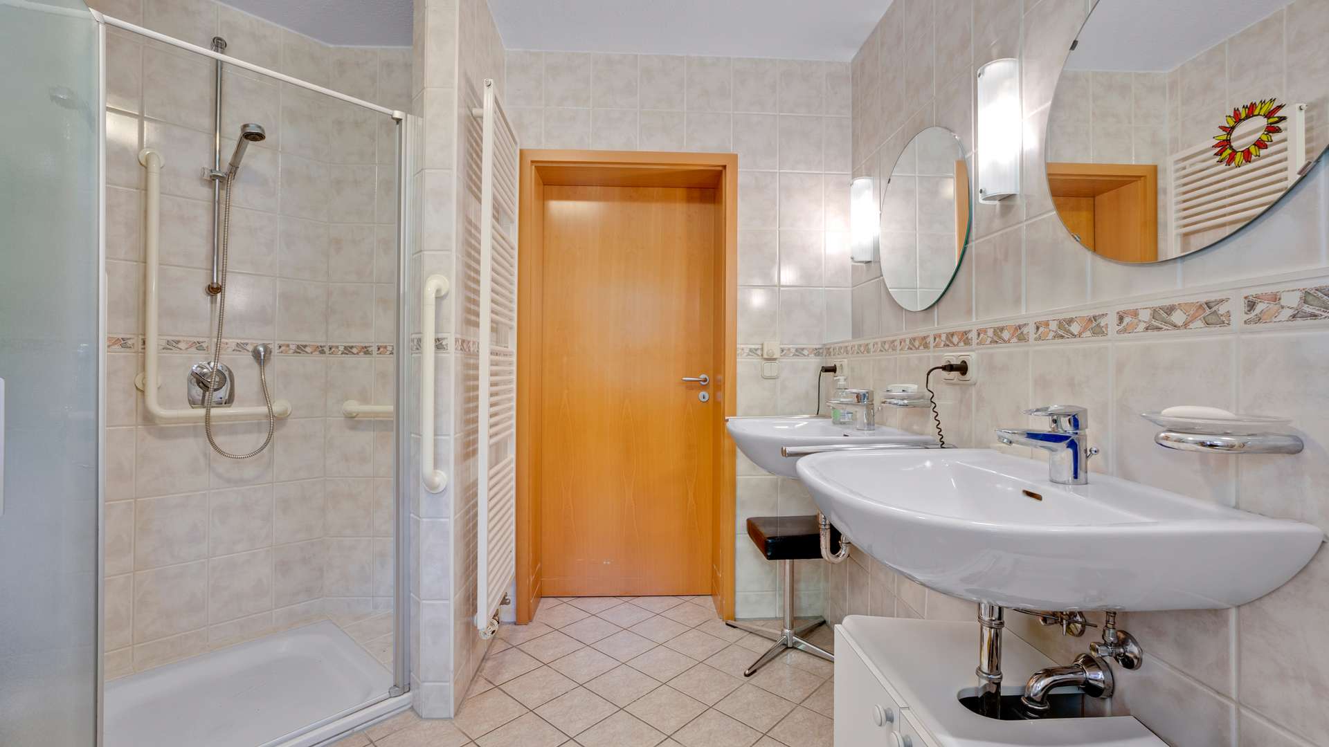 Badezimmer EG