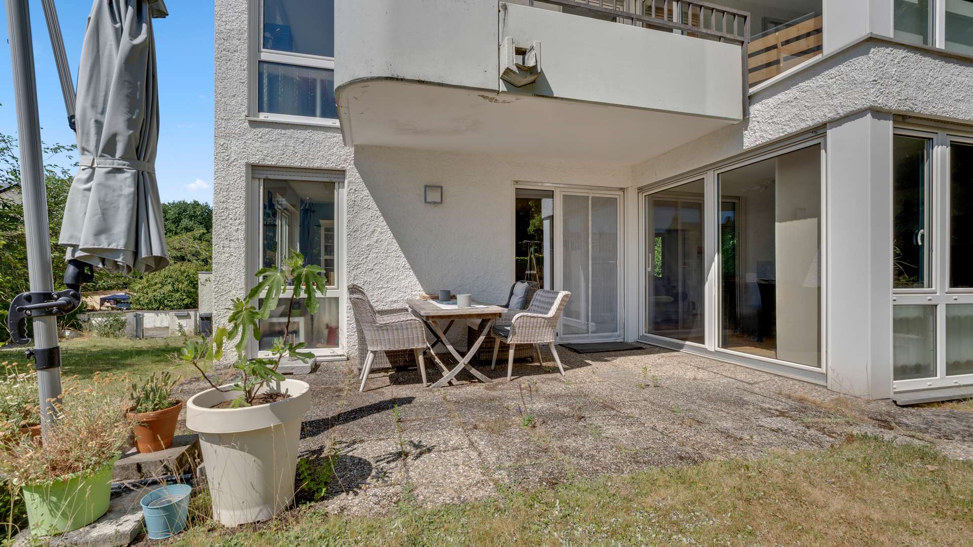 Süd-Terrasse EG