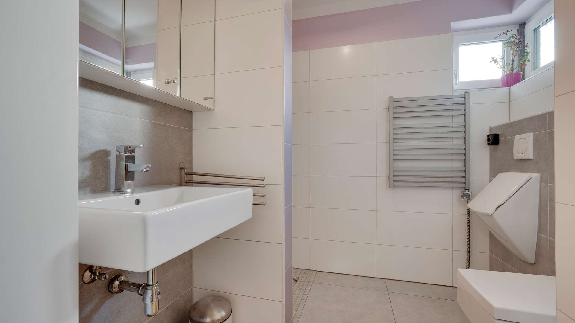 Badezimmer EG