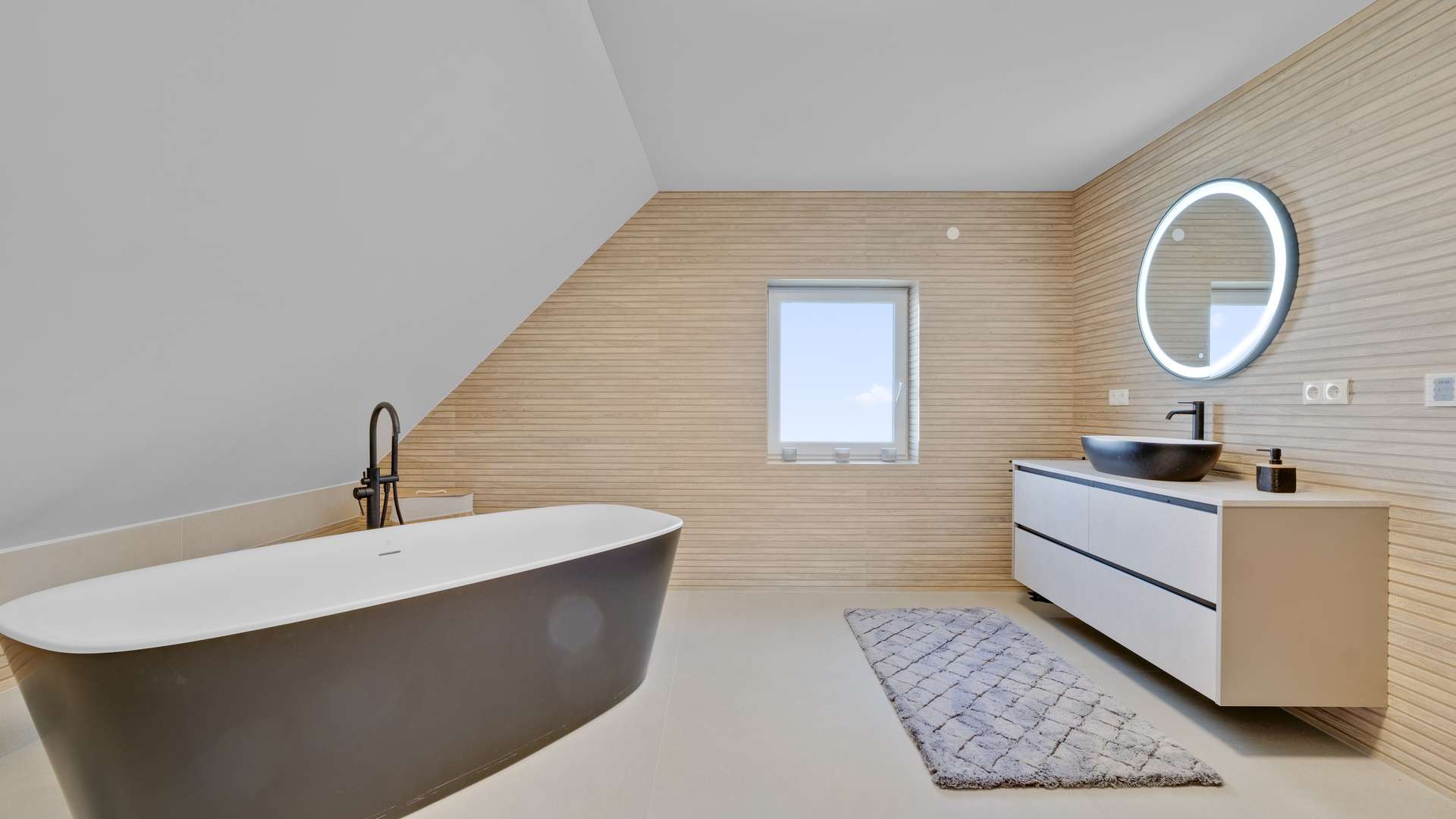 Badezimmer DG