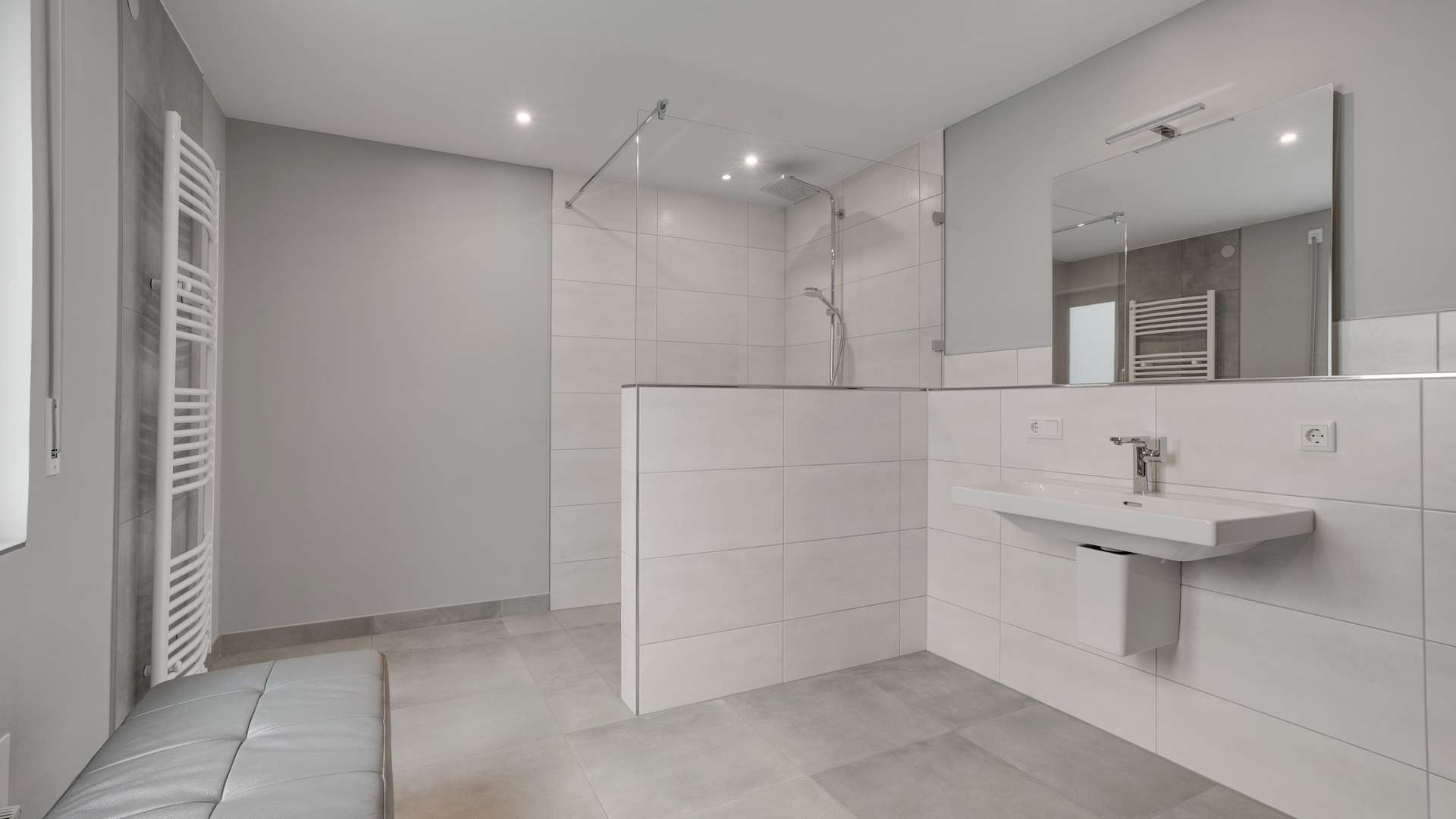 Badezimmer EG