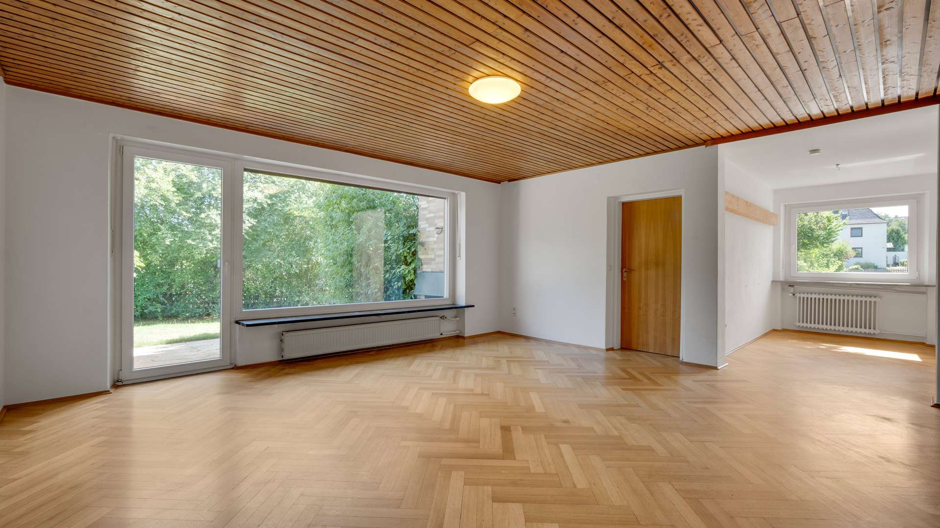 Wohnzimmer mit Essnische EG