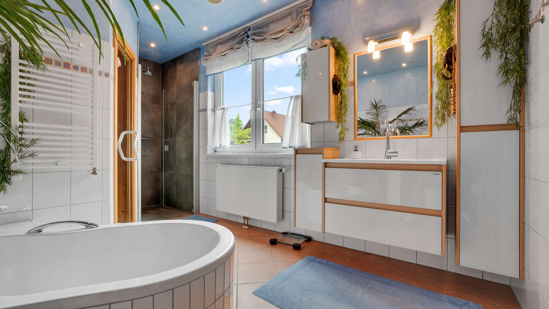 Badezimmer EG
