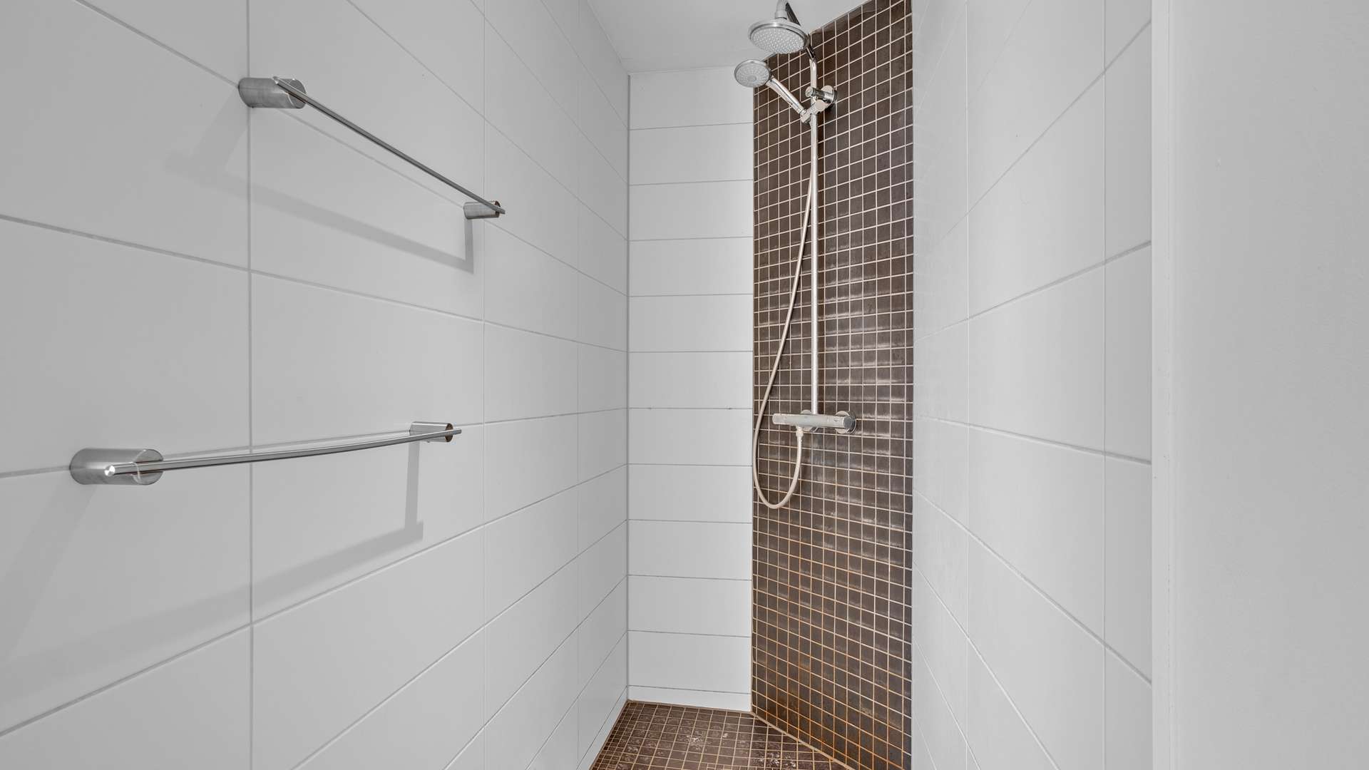 Badezimmer 1 - Flügel rechts