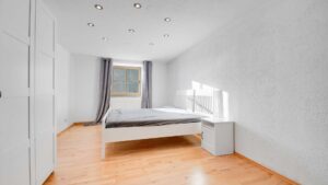 Schlafzimmer 2 OG ELW