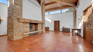 Empfangs- und Wohnhalle