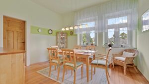 WE 8: Esszimmer 3. OG