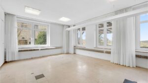 Fabrik OG Produktionsraum