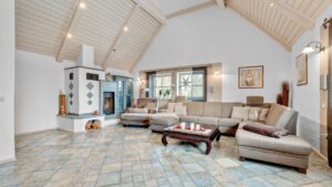 Wohnzimmer 2 OG Haupthaus