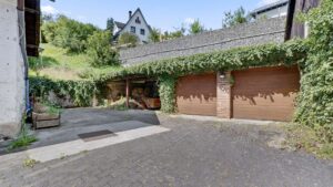 Garagen / Stellplätze