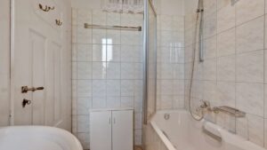 WE 3: Badezimmer 1. OG