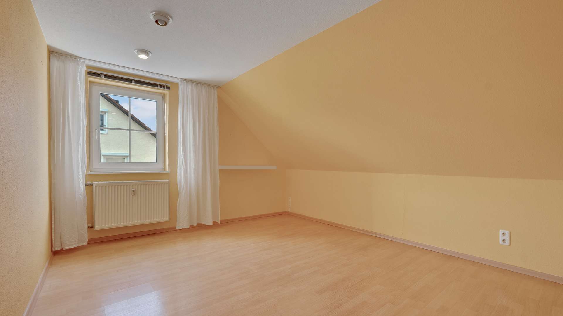 WE 1: Gästezimmer OG