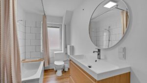 1.OG - Badezimmer - WE 2