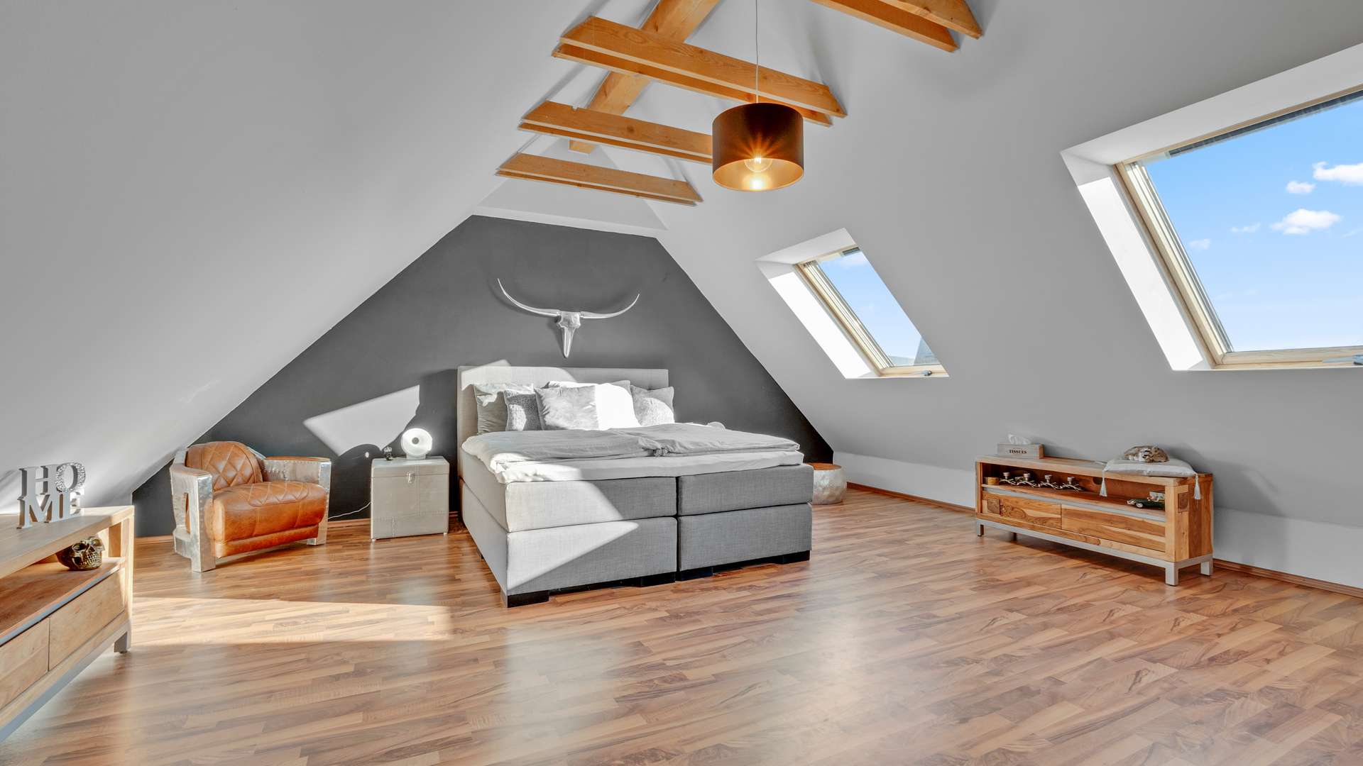 Schlafzimmer OG