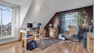 Arbeitszimmer OG