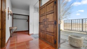 Windfang / Garderobe EG