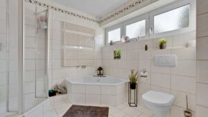 Badezimmer EG
