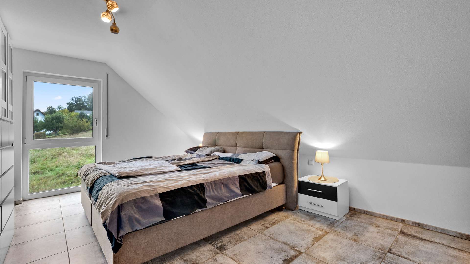 Schlafzimmer OG