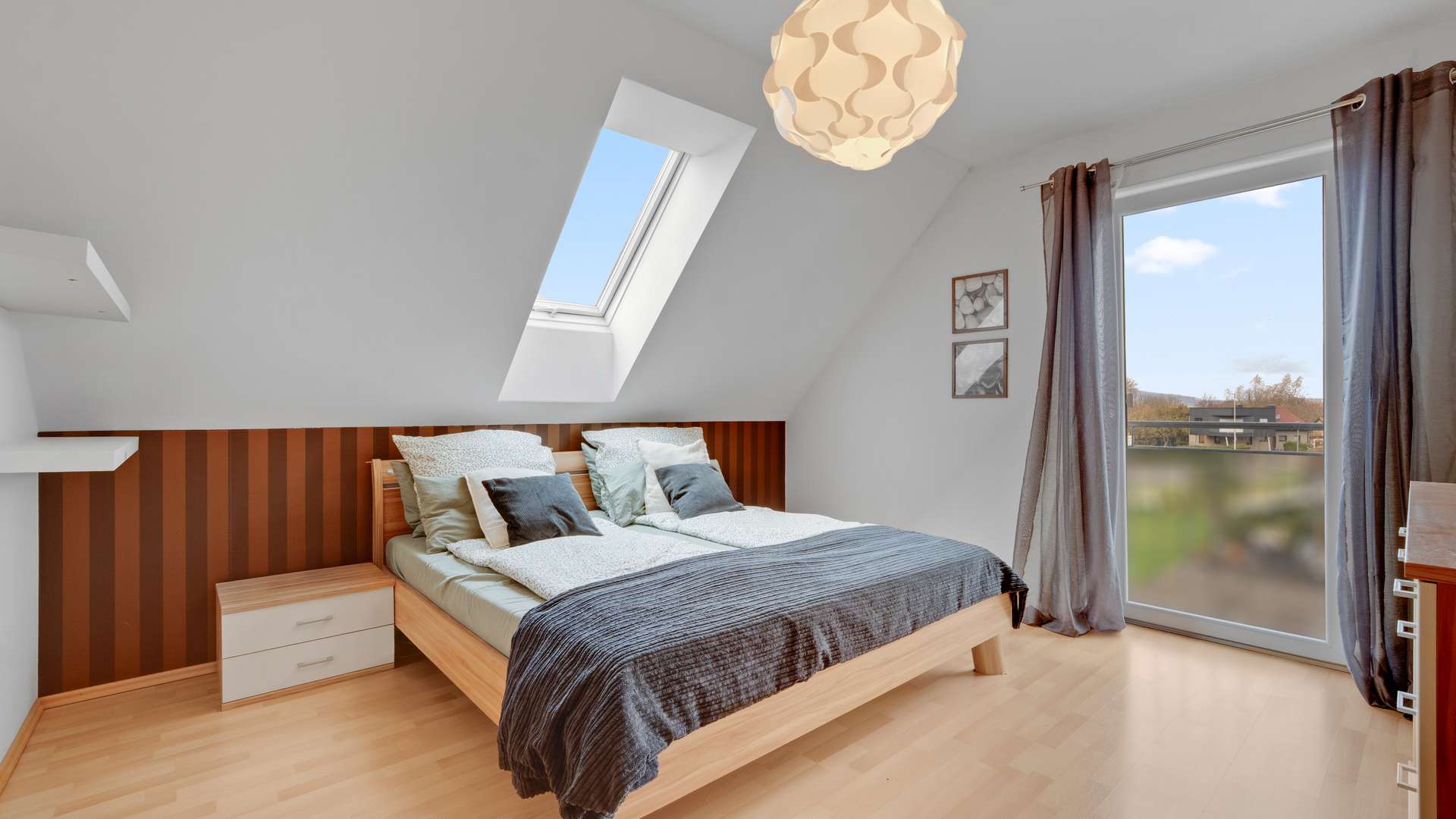 1. OG - Schlafzimmer