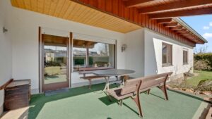 EG - Überdachte Terrasse