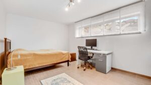 UG - Arbeitszimmer