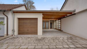 Garage und Carport