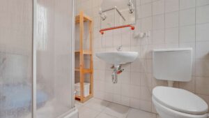 WE 2: Badezimmer EG