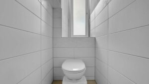 WE 4: WC 1. OG