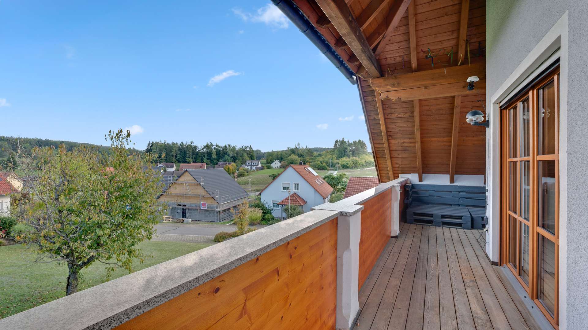 Balkon OG