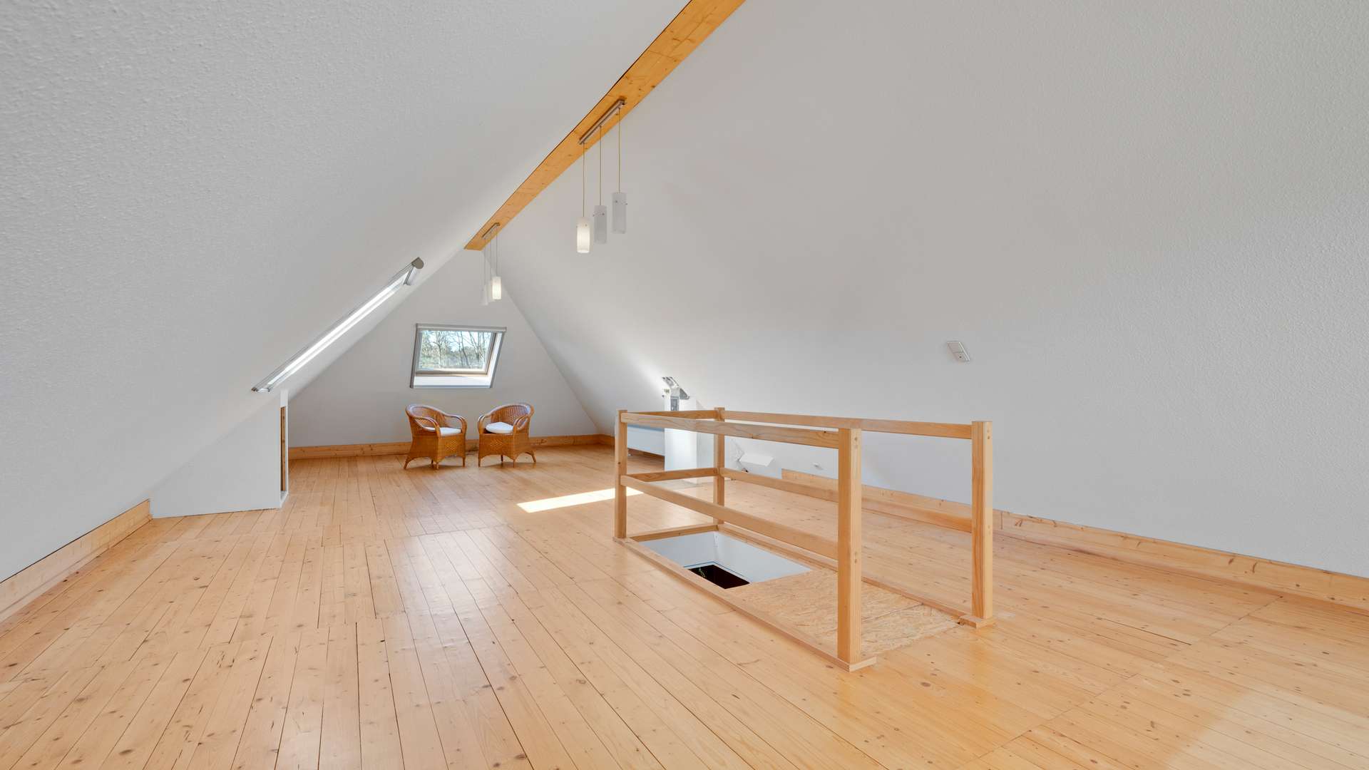 Dachboden - Studio
