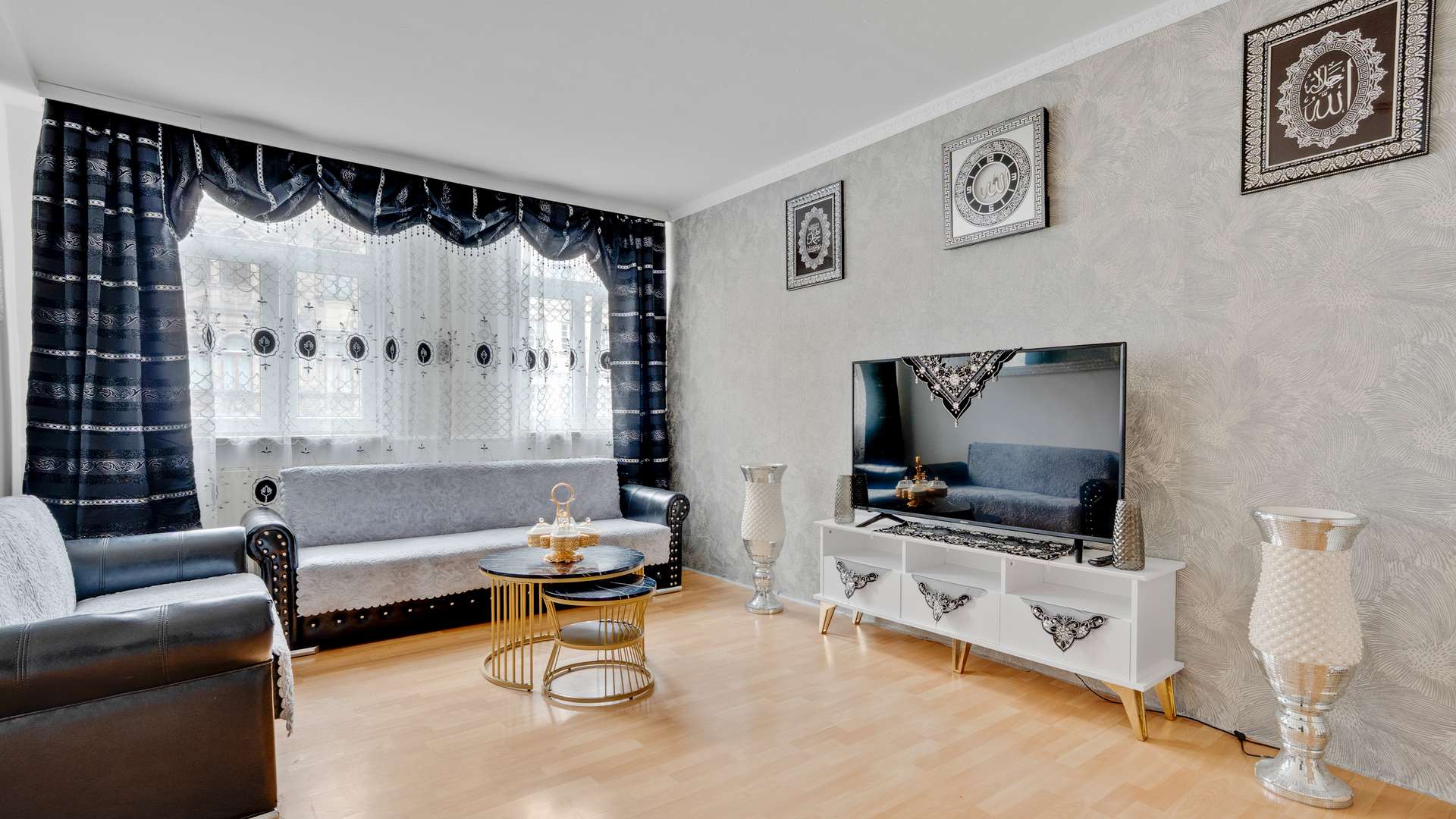 WE 5: Wohnzimmer - 2. OG
