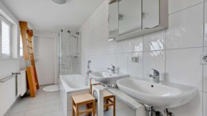 WE 4 - Badezimmer - 2. OG