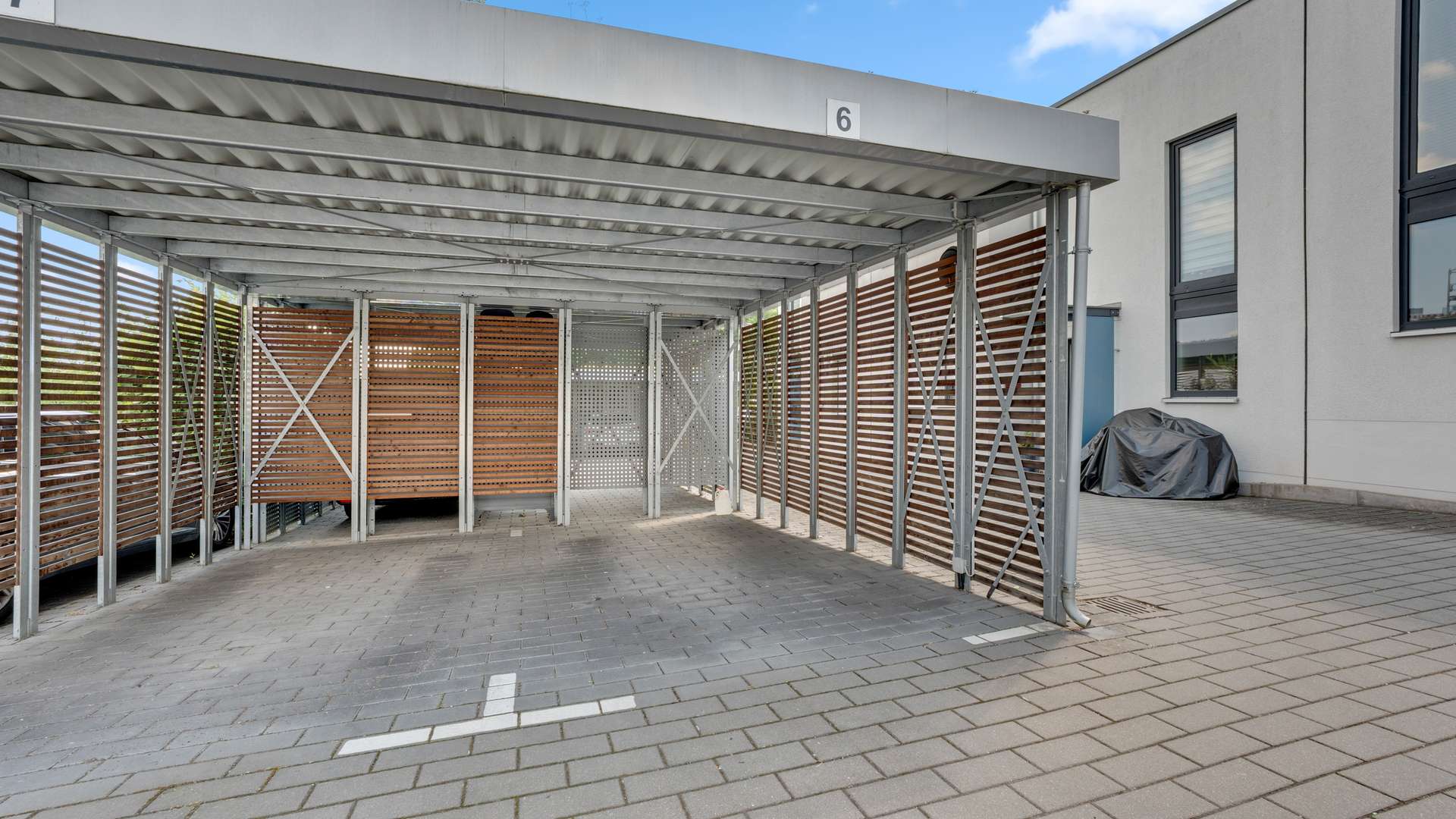 Carport