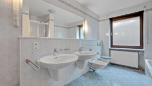 EG - Badezimmer 1
