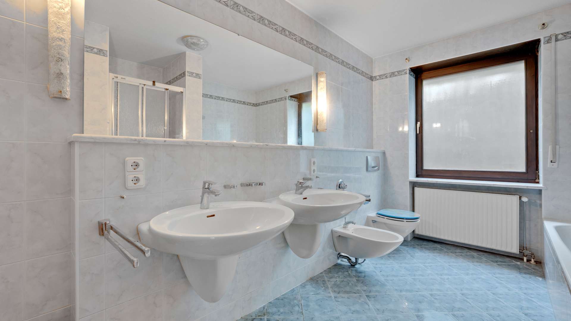 EG - Badezimmer 1